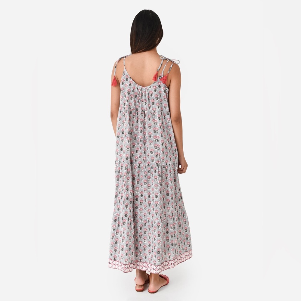SLV SUR LA VOGUE Thin Strap Floral Maxi Dress
NEW WITH TAGS - Picture 3 of 10